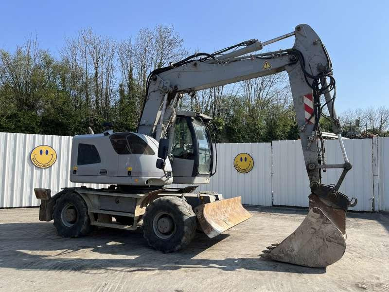Liebherr A914 COMPACT - Колёсный экскаватор: фото 1 Liebherr A914 COMPACT - Колёсный экскаватор: фото 1