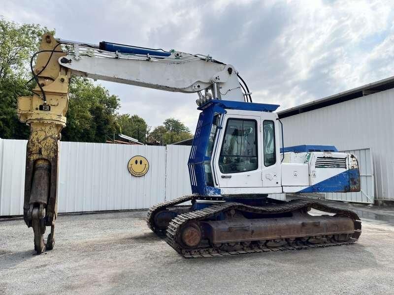 Liebherr R924B HD-SL - Гусеничный экскаватор: фото 1 Liebherr R924B HD-SL - Гусеничный экскаватор: фото 1