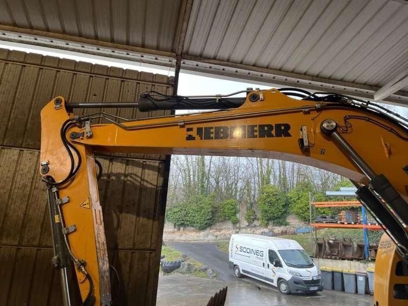 Liebherr R926 COMPACT LC - Гусеничный экскаватор: фото 4 Liebherr R926 COMPACT LC - Гусеничный экскаватор: фото 4