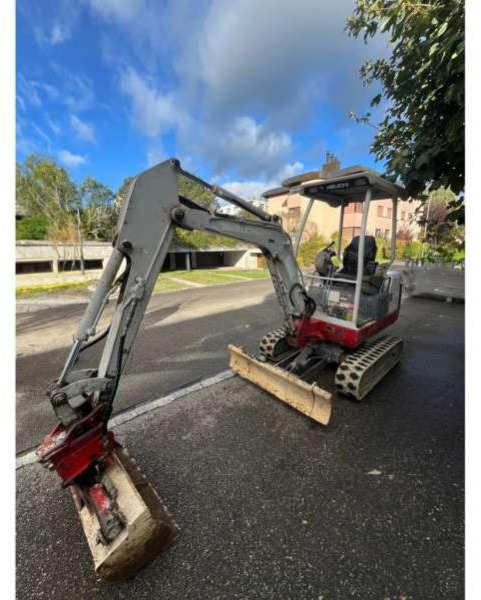 Takeuchi TB016 - Мини-экскаватор: фото 3 Takeuchi TB016 - Мини-экскаватор: фото 3