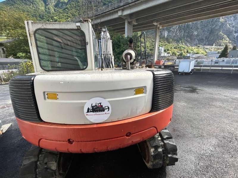 Гусеничный экскаватор Takeuchi TB1140: фото 30