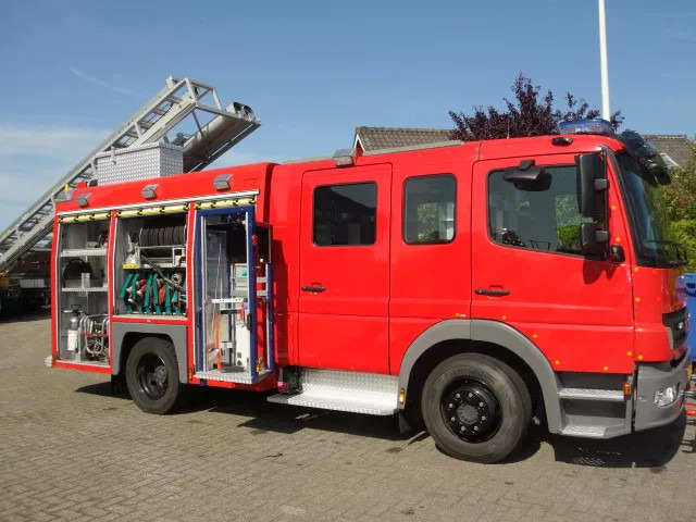 Mercedes-Benz Atego 1326 FIRE TRUCK - Пожарная машина: фото 3 Mercedes-Benz Atego 1326 FIRE TRUCK - Пожарная машина: фото 3