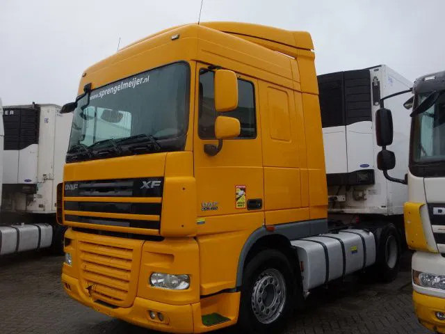 DAF XF 105.460 2 diesel tanken - Тягач: фото 3 DAF XF 105.460 2 diesel tanken - Тягач: фото 3