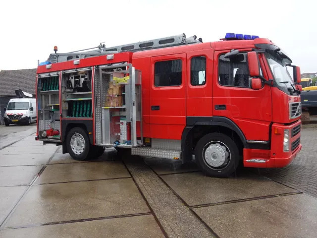 Volvo FM 10 330 pk 2000 LITER WATER TANK KRONEBURGPUMP - Пожарная машина: фото 1 Volvo FM 10 330 pk 2000 LITER WATER TANK KRONEBURGPUMP - Пожарная машина: фото 1