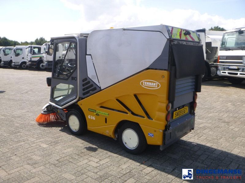 Applied sweeper Green machine 636 - Подметально-уборочная машина: фото 4 Applied sweeper Green machine 636 - Подметально-уборочная машина: фото 4