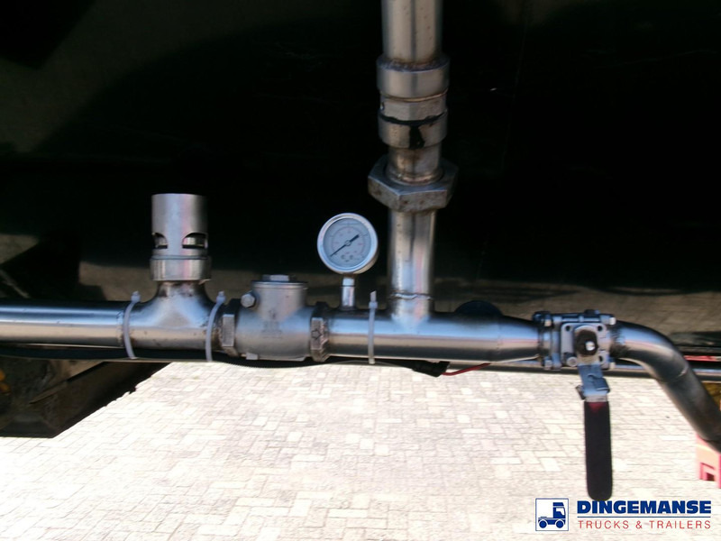 Clayton Bitumen tank inox 33 m3 / 1 comp + ADR - Полуприцеп-цистерна: фото 5 Clayton Bitumen tank inox 33 m3 / 1 comp + ADR - Полуприцеп-цистерна: фото 5