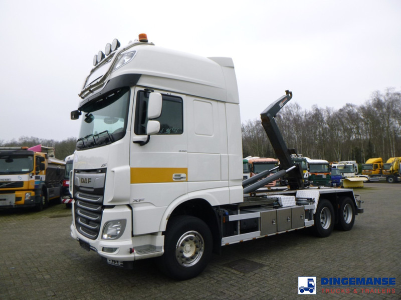DAF XF 530 6x2 Euro 6 VDL container hook - Крюковой мультилифт: фото 1 DAF XF 530 6x2 Euro 6 VDL container hook - Крюковой мультилифт: фото 1