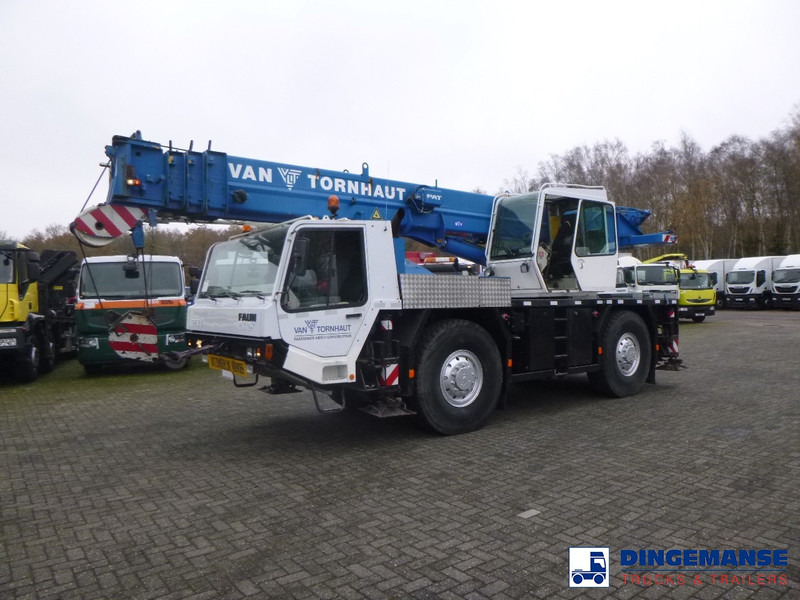 Faun ATF 30-2 4X4 all-terrain crane 30 t / 33 m - Мобильный кран: фото 1 Faun ATF 30-2 4X4 all-terrain crane 30 t / 33 m - Мобильный кран: фото 1