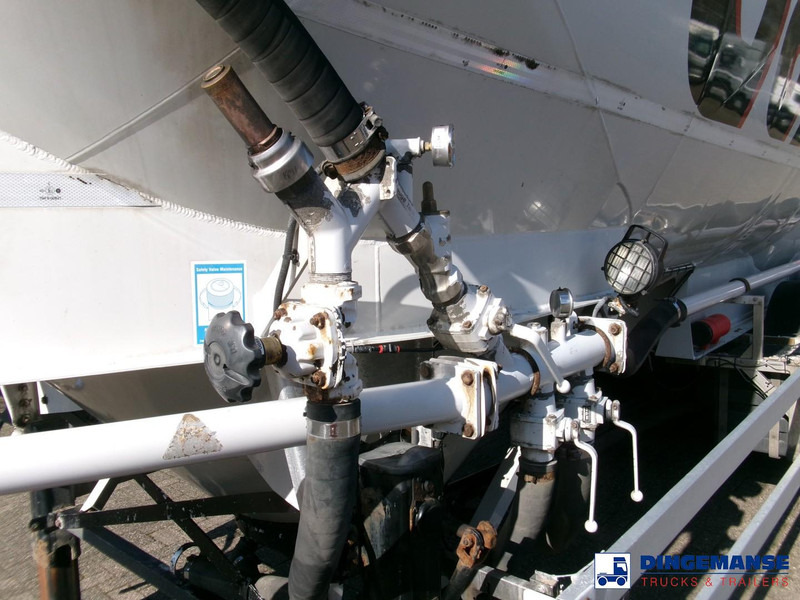 Полуприцеп-цистерна Feldbinder Powder tank alu 36 m3 / 1 comp: фото 12 Полуприцеп-цистерна Feldbinder Powder tank alu 36 m3 / 1 comp: фото 12