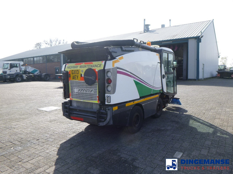 Johnston C202 compact street sweeper - Подметально-уборочная машина: фото 4 Johnston C202 compact street sweeper - Подметально-уборочная машина: фото 4