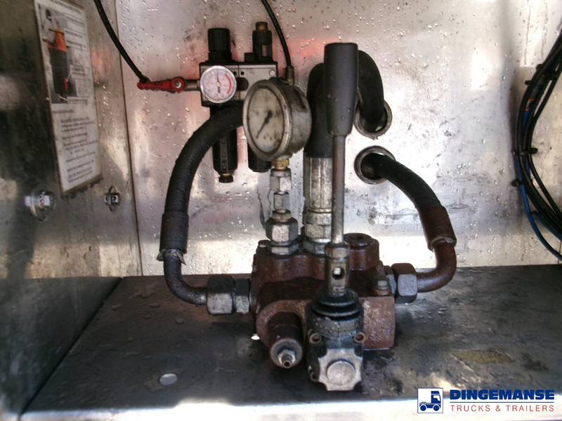 Полуприцеп-цистерна LAG Fuel tank alu 44.5 m3 / 6 comp + pump: фото 15