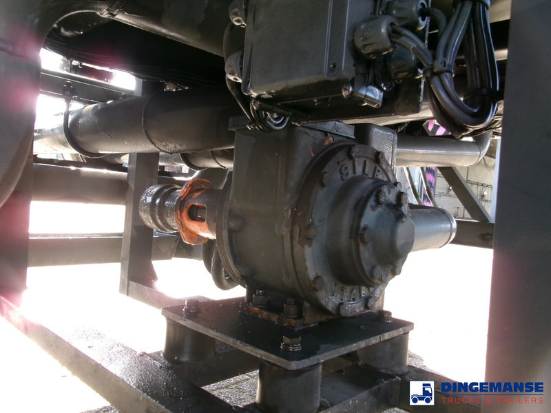 Полуприцеп-цистерна LAG Fuel tank alu 44.5 m3 / 6 comp + pump: фото 18