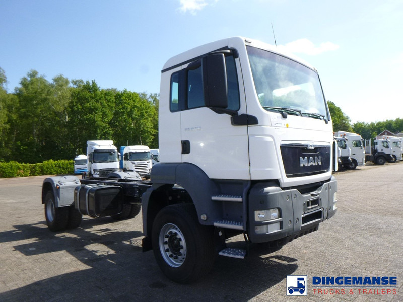 MAN TGS 19.360 4X2 BBS manual Euro 2 chassis + PTO - Грузовик-шасси: фото 2 MAN TGS 19.360 4X2 BBS manual Euro 2 chassis + PTO - Грузовик-шасси: фото 2