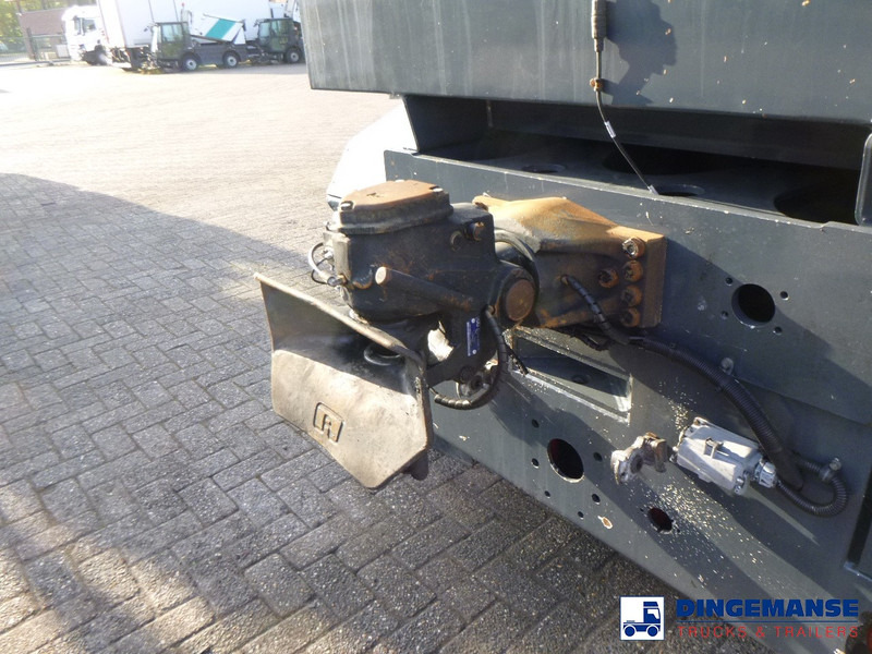 MOL RM 255 4X4 terminal drawbar tractor 150 ton - Терминальный тягач: фото 5 MOL RM 255 4X4 terminal drawbar tractor 150 ton - Терминальный тягач: фото 5