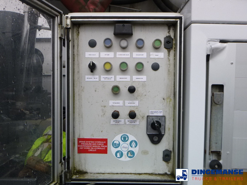Ассенизатор Mercedes-Benz Actros 2541 6x2 RHD E5 Huwer vacuum tank / hydrocureur 12 m3: фото 12
