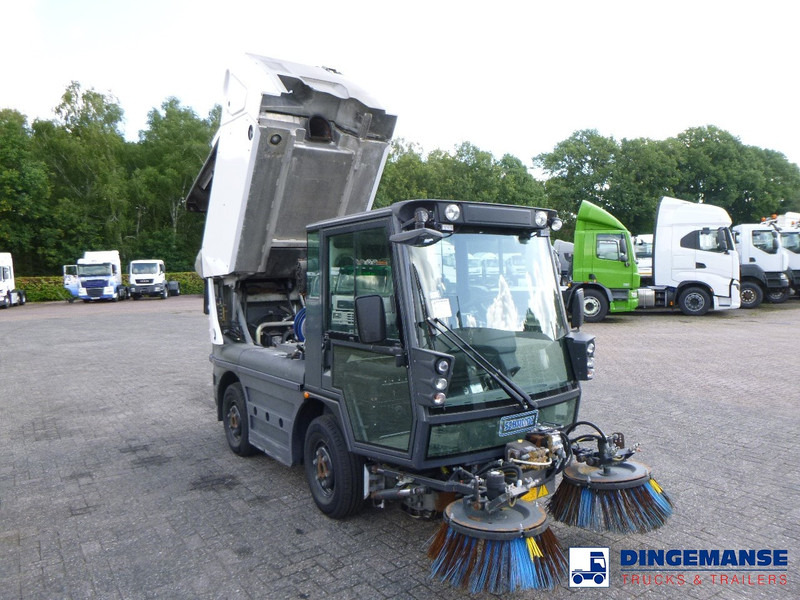 Подметально-уборочная машина Schmidt Compact 200 street sweeper: фото 6
