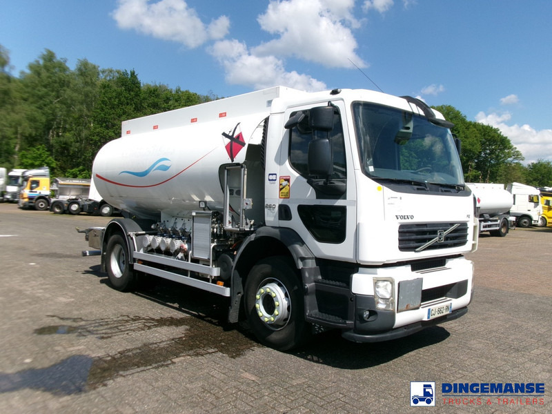 Volvo FE 260 4x2 dxi fuel tank 13.3 m3 / 4 comp / ADR 21-06-2024 - Грузовик-цистерна: фото 2 Volvo FE 260 4x2 dxi fuel tank 13.3 m3 / 4 comp / ADR 21-06-2024 - Грузовик-цистерна: фото 2