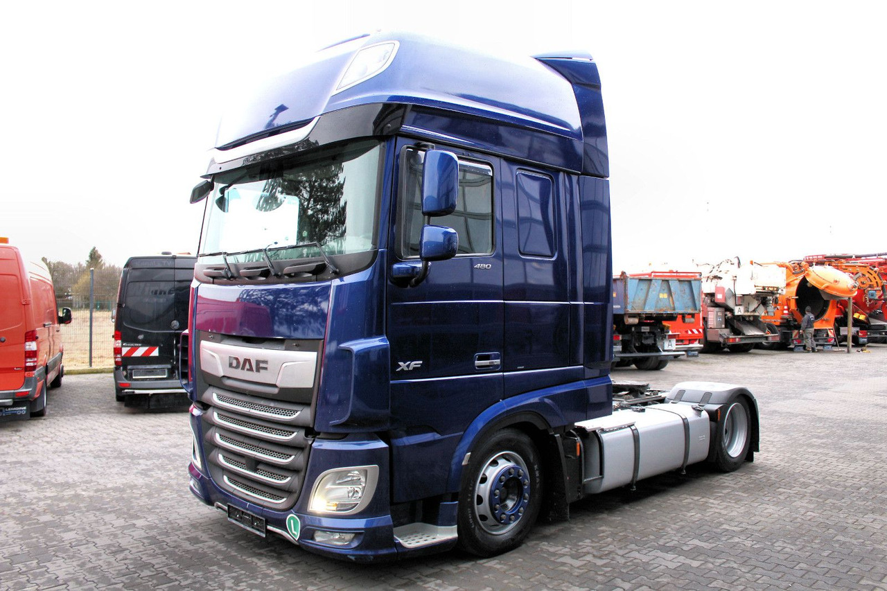 DAF XF 480 FT 4x2 SZM Lowliner !!! TOP !!! - Тягач: фото 3 DAF XF 480 FT 4x2 SZM Lowliner !!! TOP !!! - Тягач: фото 3
