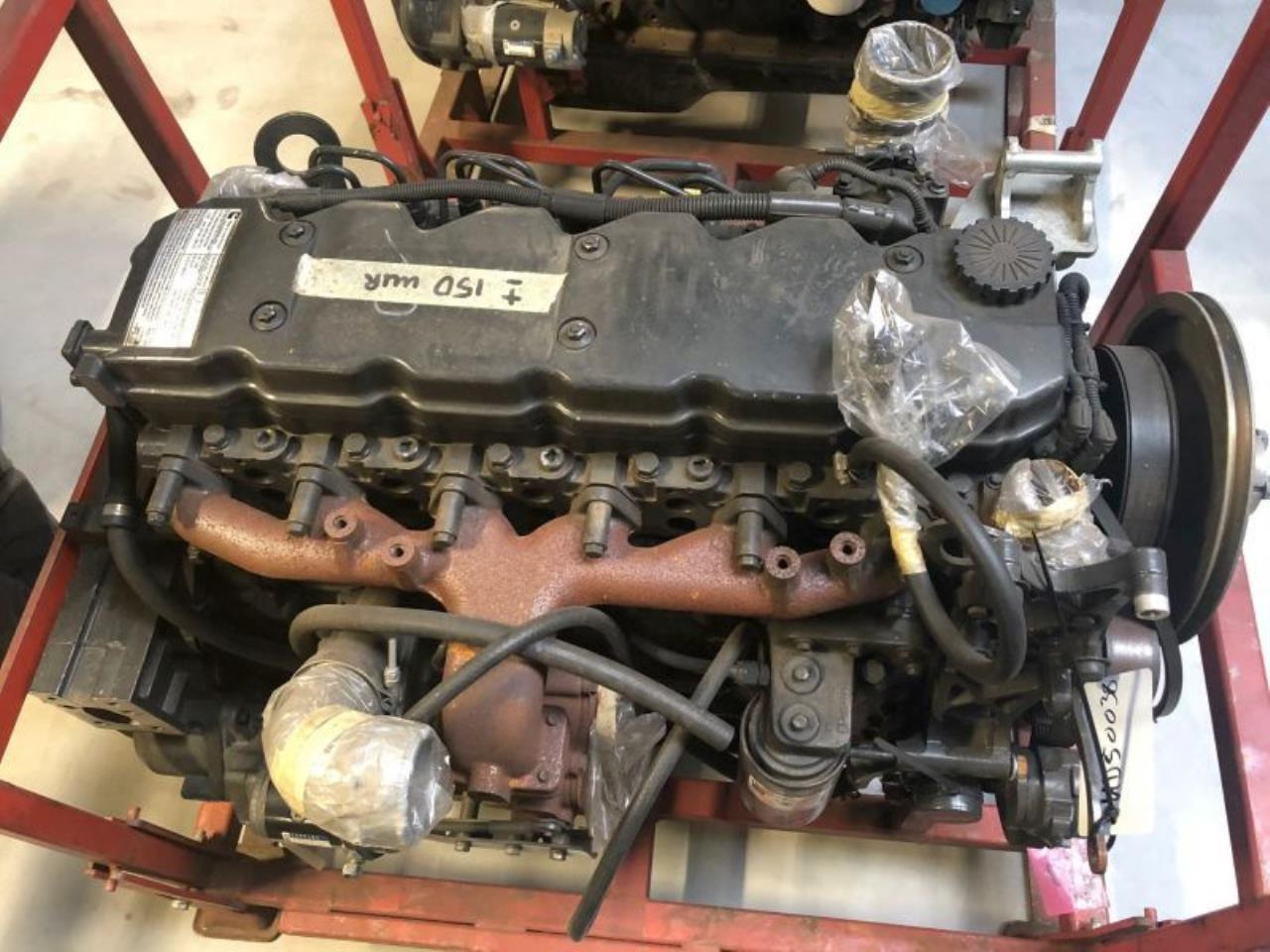 Cummins QSB6.7 155 - Двигатель: фото 1 Cummins QSB6.7 155 - Двигатель: фото 1