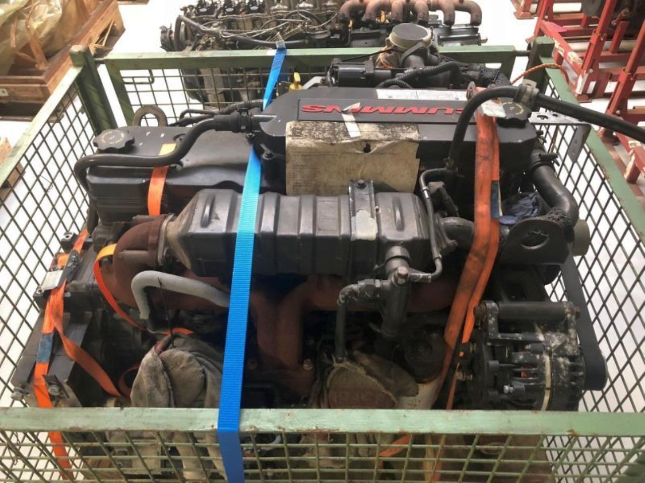 Cummins QSB6.7 164 - Двигатель: фото 1 Cummins QSB6.7 164 - Двигатель: фото 1
