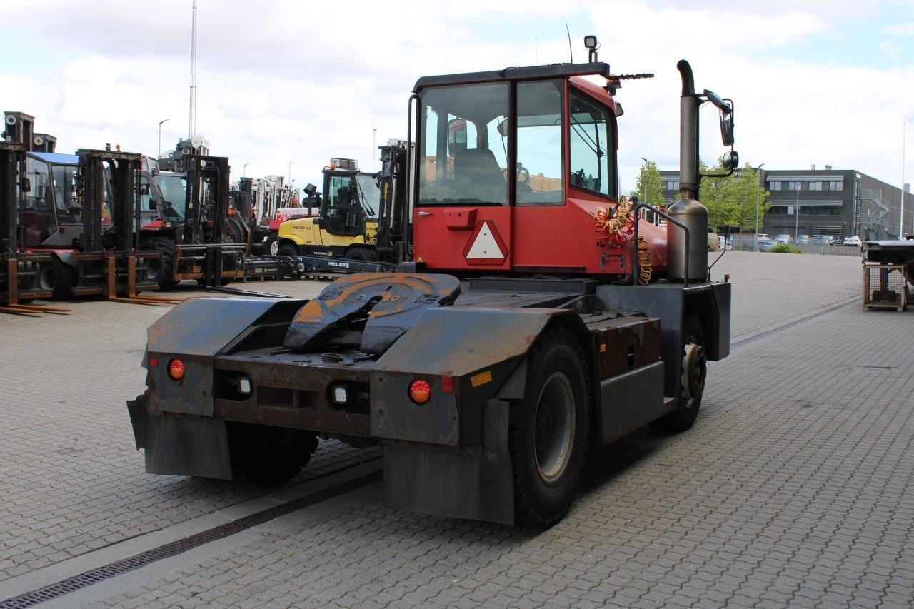 Kalmar TT618I - Терминальный тягач: фото 3 Kalmar TT618I - Терминальный тягач: фото 3