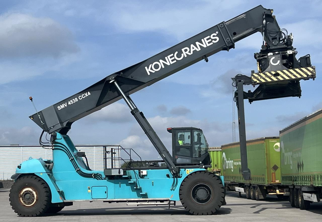 SMV 4538 CCX4 - Ричстакер: фото 1 SMV 4538 CCX4 - Ричстакер: фото 1