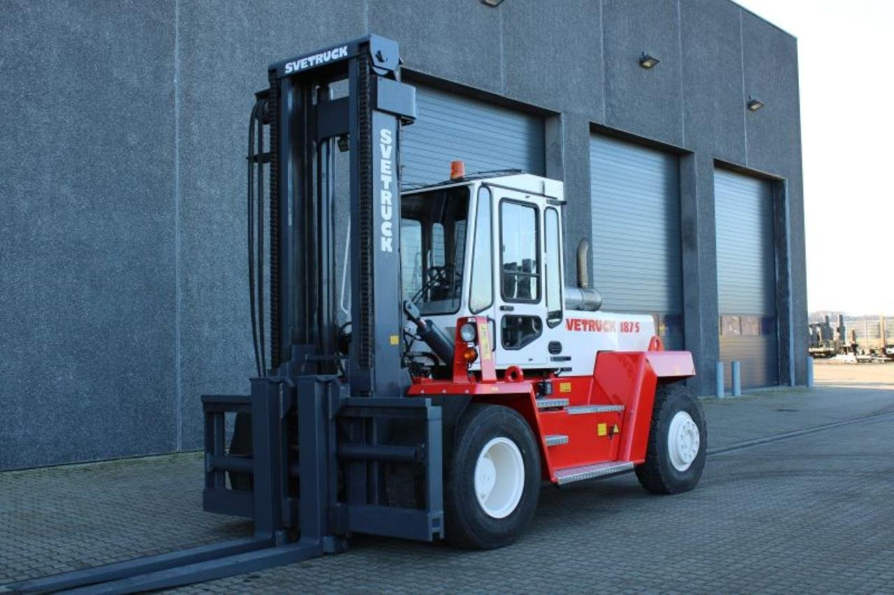 SveTruck 1875-33 - Дизельный погрузчик: фото 2 SveTruck 1875-33 - Дизельный погрузчик: фото 2