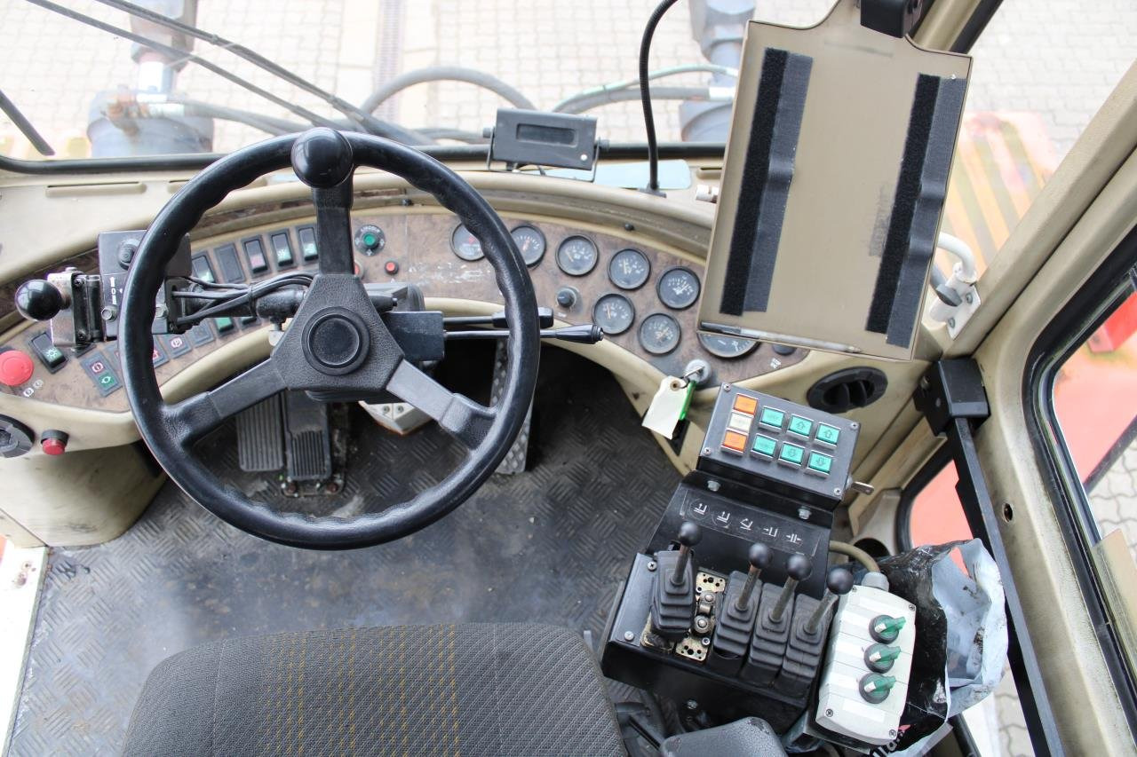 SveTruck 35120-50 - Дизельный погрузчик: фото 4 SveTruck 35120-50 - Дизельный погрузчик: фото 4