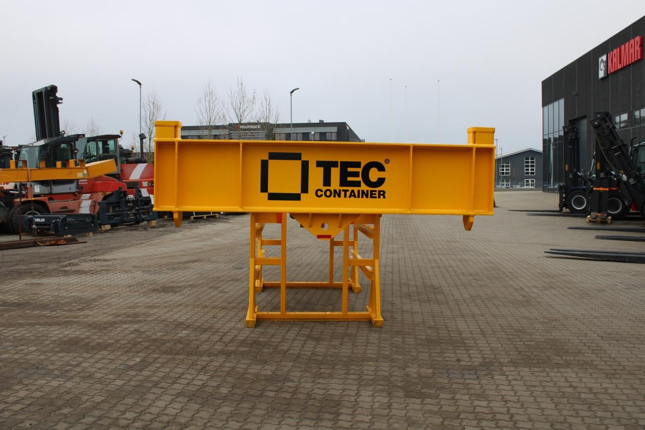 Tec Container 20" WITH DOUBLE-HOOK - Портовая техника: фото 2 Tec Container 20" WITH DOUBLE-HOOK - Портовая техника: фото 2