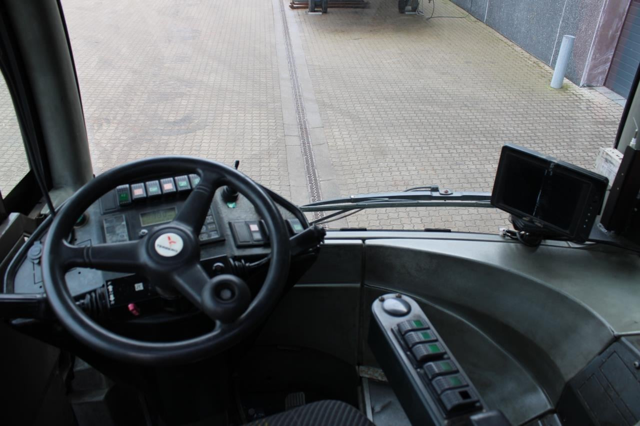 Terberg RT222 - Терминальный тягач: фото 4 Terberg RT222 - Терминальный тягач: фото 4