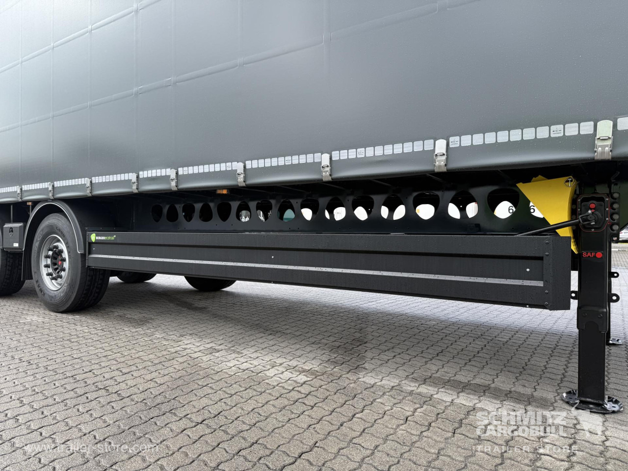 BERGER Auflieger Curtainsider Standard - Тентованный полуприцеп: фото 4 BERGER Auflieger Curtainsider Standard - Тентованный полуприцеп: фото 4