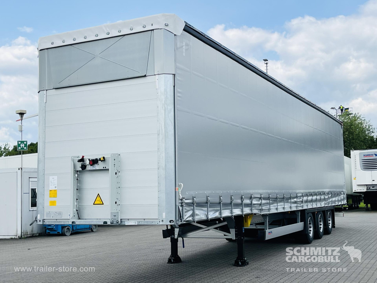 SCHMITZ Auflieger Curtainsider Mega - Тентованный полуприцеп: фото 1 SCHMITZ Auflieger Curtainsider Mega - Тентованный полуприцеп: фото 1