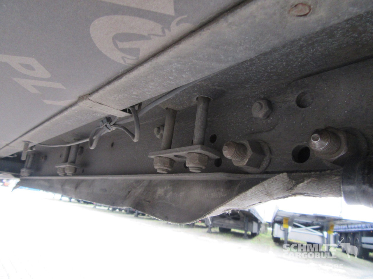 SCHMITZ Auflieger Curtainsider Mega - Тентованный полуприцеп: фото 3 SCHMITZ Auflieger Curtainsider Mega - Тентованный полуприцеп: фото 3