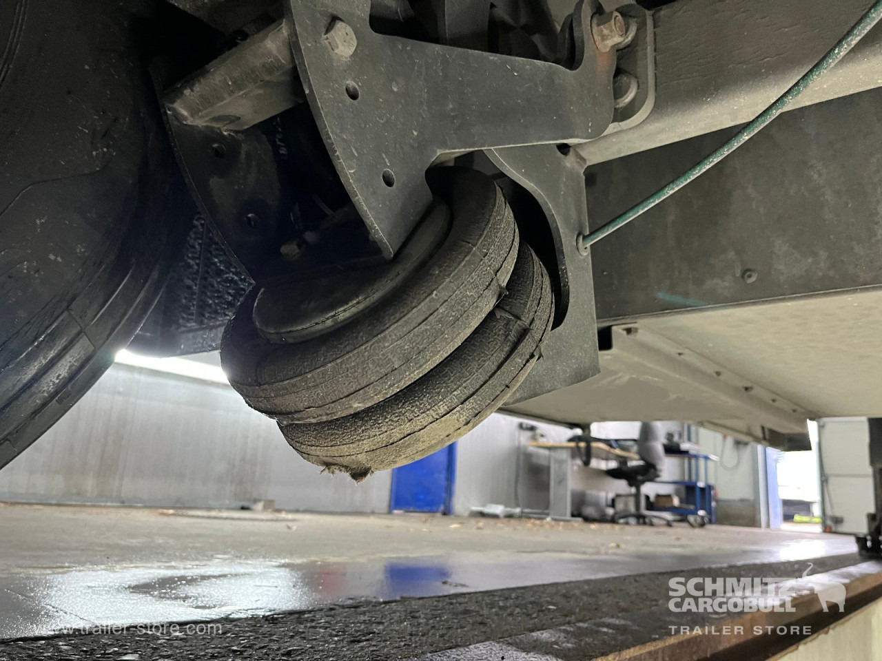 SCHMITZ Auflieger Curtainsider Mega - Тентованный полуприцеп: фото 3 SCHMITZ Auflieger Curtainsider Mega - Тентованный полуприцеп: фото 3