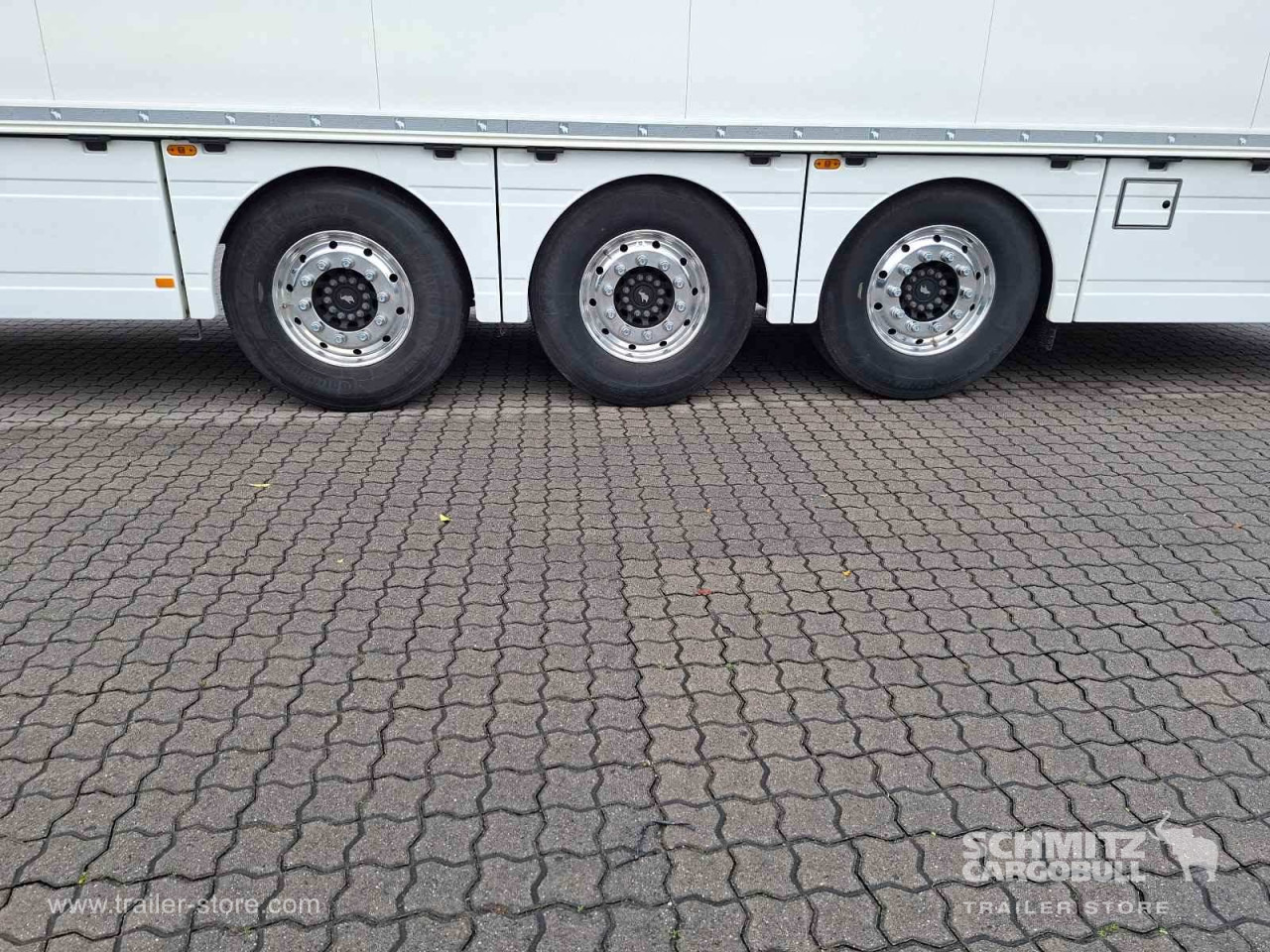 SCHMITZ Auflieger Tiefkühler Standard Double deck - Изотермический полуприцеп: фото 2 SCHMITZ Auflieger Tiefkühler Standard Double deck - Изотермический полуприцеп: фото 2