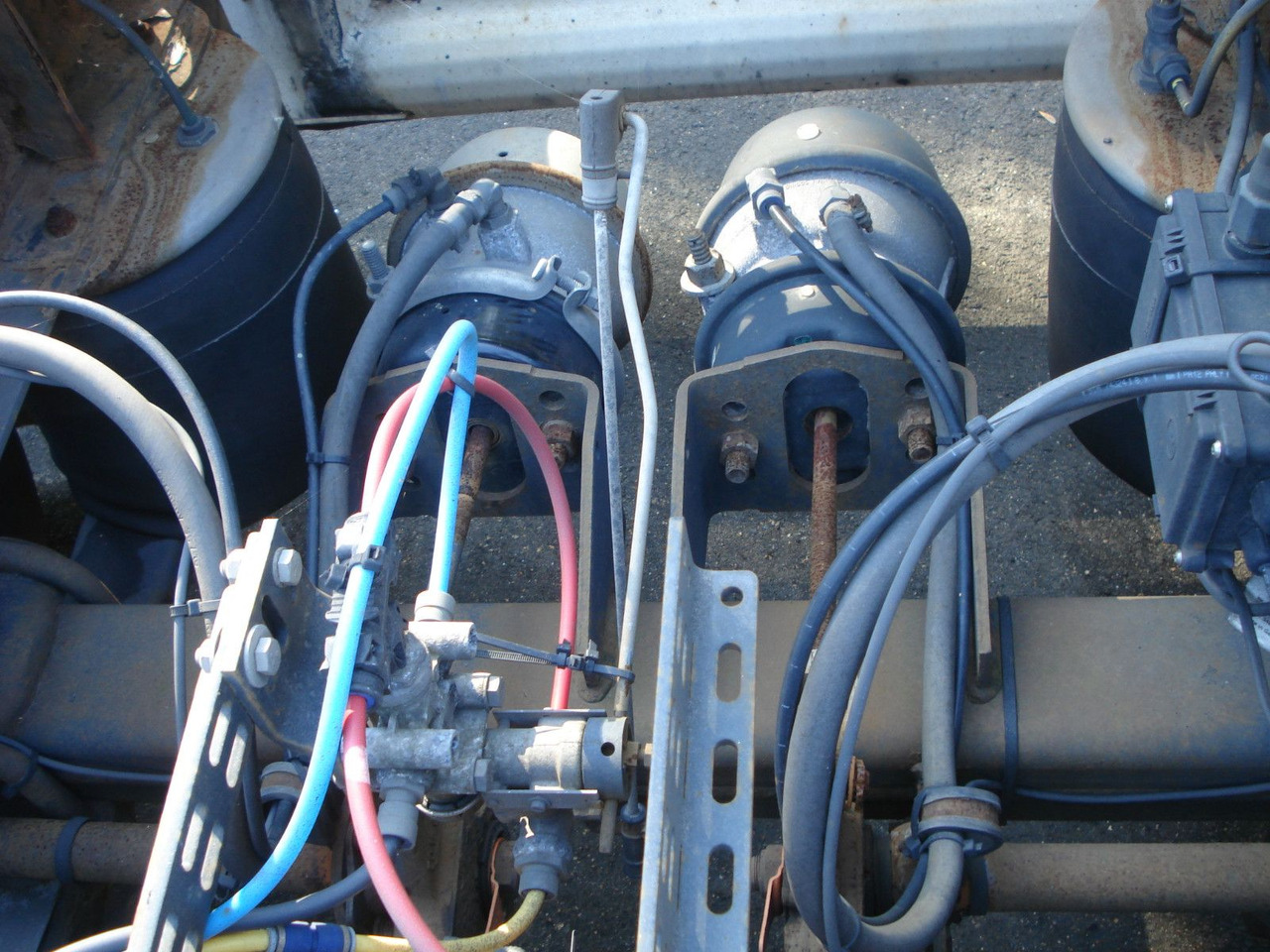 Krone AZ 18 A Drehschemel Zwillingsbereift! - Прицеп-контейнеровоз/ Сменный кузов: фото 5 Krone AZ 18 A Drehschemel Zwillingsbereift! - Прицеп-контейнеровоз/ Сменный кузов: фото 5