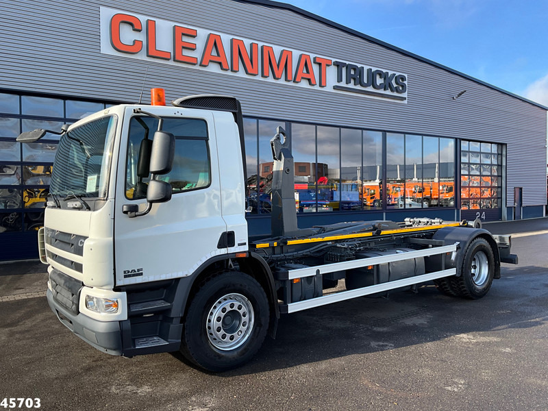 DAF FA 65 CF 250 Manual 20 Ton haakarmsysteem - Крюковой мультилифт: фото 2 DAF FA 65 CF 250 Manual 20 Ton haakarmsysteem - Крюковой мультилифт: фото 2