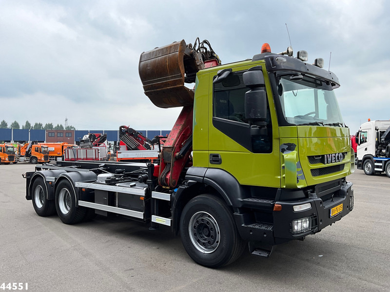Iveco AD260T41 6x4 HMF 16 Tonmeter Z-kraan - Тросовый мультилифт, Автоманипулятор: фото 3 Iveco AD260T41 6x4 HMF 16 Tonmeter Z-kraan - Тросовый мультилифт, Автоманипулятор: фото 3