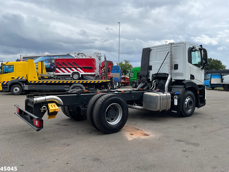 Iveco Stralis AD200X36 Huisvuilwagen Chassis NEW & UNUSED! - Грузовик-шасси: фото 4 Iveco Stralis AD200X36 Huisvuilwagen Chassis NEW & UNUSED! - Грузовик-шасси: фото 4