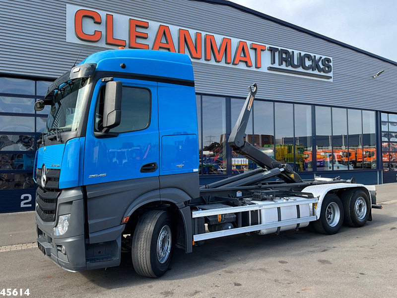 Mercedes-Benz Actros 2545 Euro 6 AJK 25 Tonmeter haakarmsysteem - Крюковой мультилифт: фото 1 Mercedes-Benz Actros 2545 Euro 6 AJK 25 Tonmeter haakarmsysteem - Крюковой мультилифт: фото 1