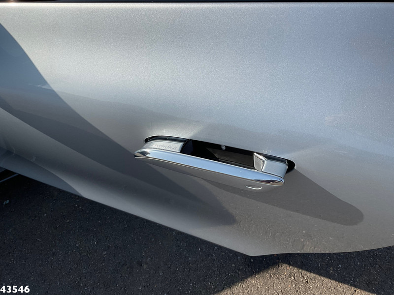 Легковой автомобиль Mercedes-Benz SL-Klasse 63 AMG 4MATIC+ Roadster: фото 17 Легковой автомобиль Mercedes-Benz SL-Klasse 63 AMG 4MATIC+ Roadster: фото 17