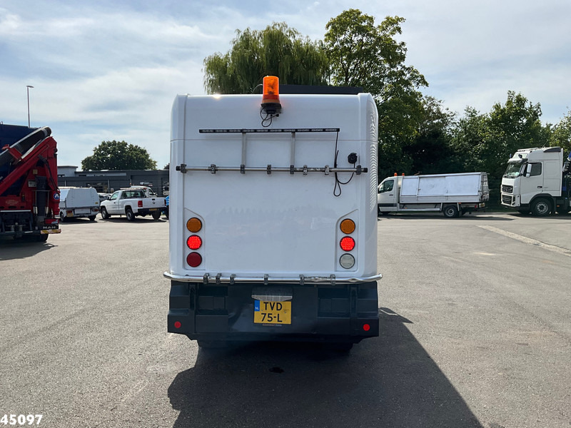 Ravo 540 Euro 6 with 3-rd brush - Подметально-уборочная машина: фото 4 Ravo 540 Euro 6 with 3-rd brush - Подметально-уборочная машина: фото 4