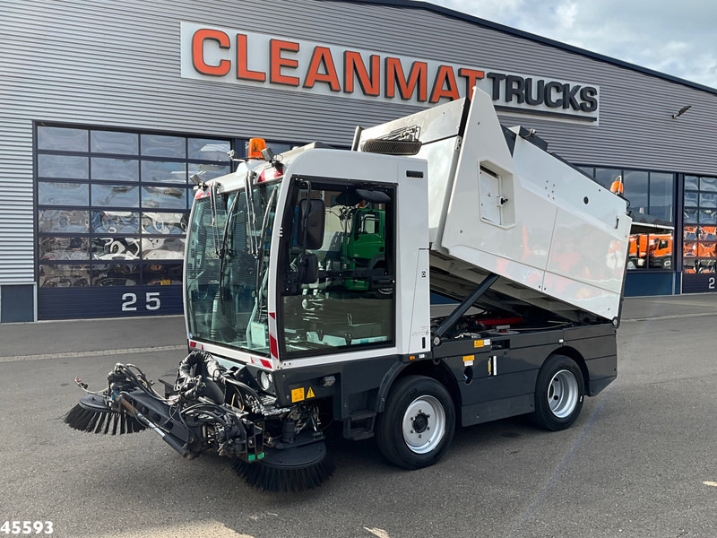 Schmidt Compact 400 Euro 6 with 3-rd brush - Подметально-уборочная машина: фото 1 Schmidt Compact 400 Euro 6 with 3-rd brush - Подметально-уборочная машина: фото 1