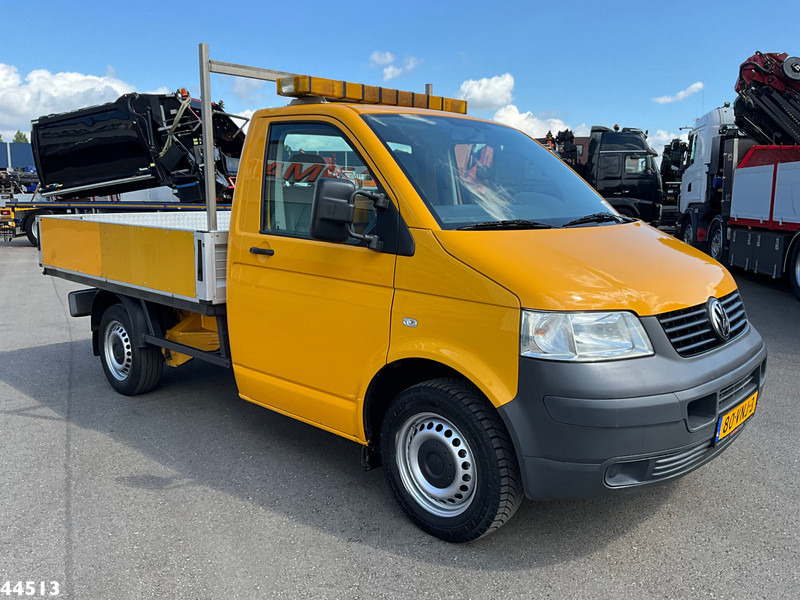 Volkswagen Transporter 2.0 300 Manual - Грузовик бортовой/ Платформа: фото 2 Volkswagen Transporter 2.0 300 Manual - Грузовик бортовой/ Платформа: фото 2
