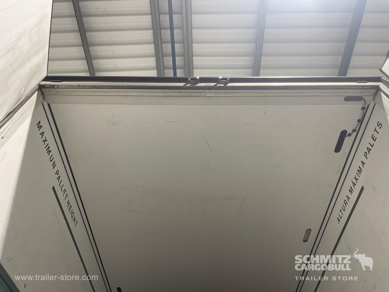 SCHMITZ Remolque Frigo Standard - Прицеп-рефрижератор: фото 3 SCHMITZ Remolque Frigo Standard - Прицеп-рефрижератор: фото 3