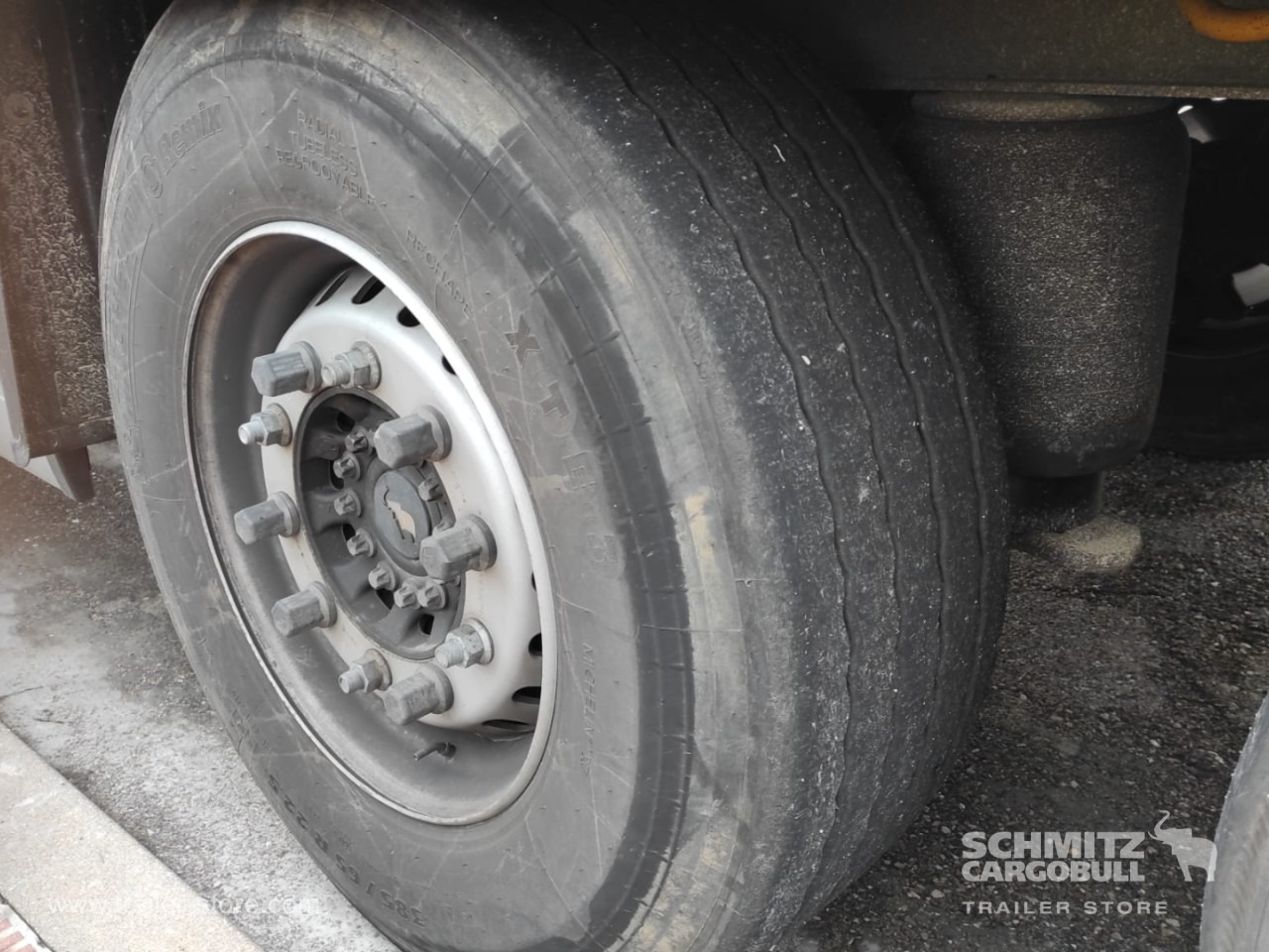 SCHMITZ Semiremolque Frigo Standard - Изотермический полуприцеп: фото 2 SCHMITZ Semiremolque Frigo Standard - Изотермический полуприцеп: фото 2