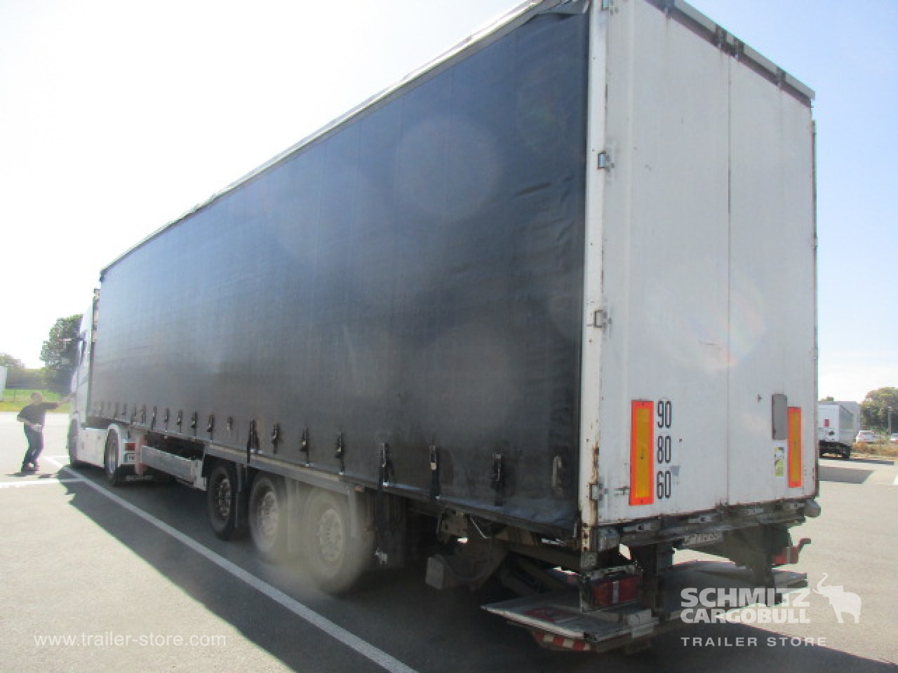 KRONE Curtainsider Standard - Тентованный полуприцеп: фото 5 KRONE Curtainsider Standard - Тентованный полуприцеп: фото 5