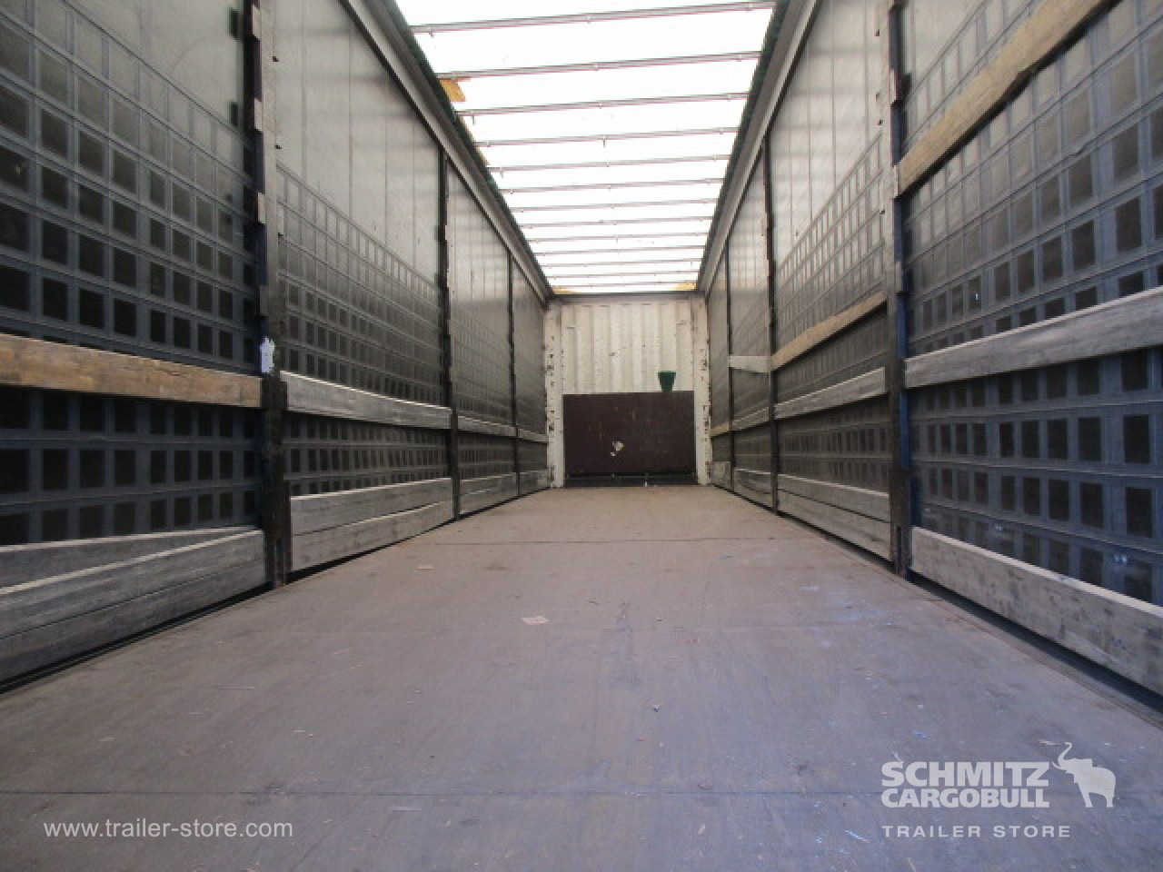 KRONE Curtainsider Standard - Тентованный полуприцеп: фото 4 KRONE Curtainsider Standard - Тентованный полуприцеп: фото 4