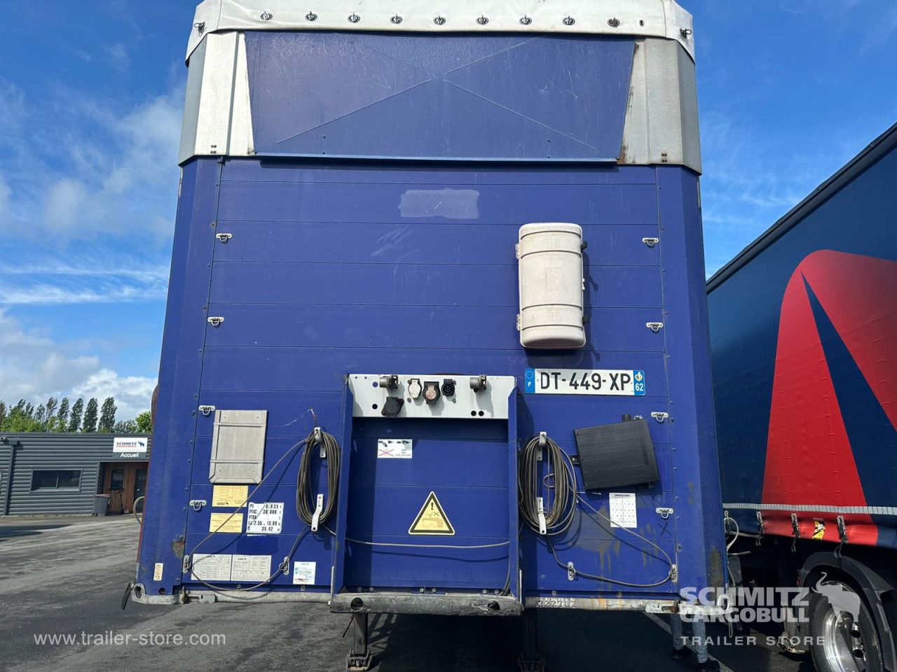 SCHMITZ Curtainsider Mega - Тентованный полуприцеп: фото 2 SCHMITZ Curtainsider Mega - Тентованный полуприцеп: фото 2