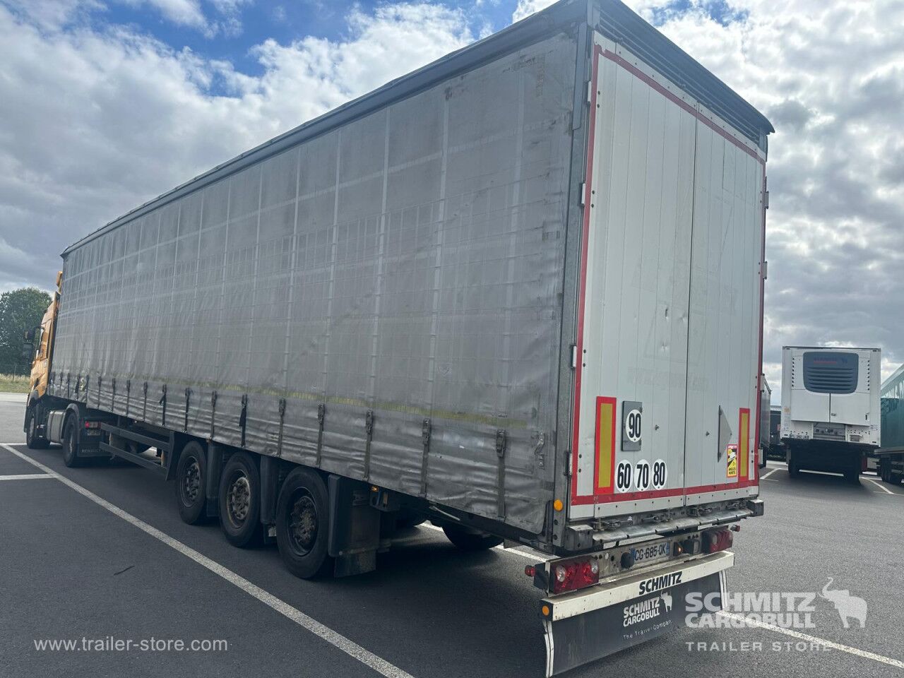 SCHMITZ Curtainsider Standard - Тентованный полуприцеп: фото 2 SCHMITZ Curtainsider Standard - Тентованный полуприцеп: фото 2